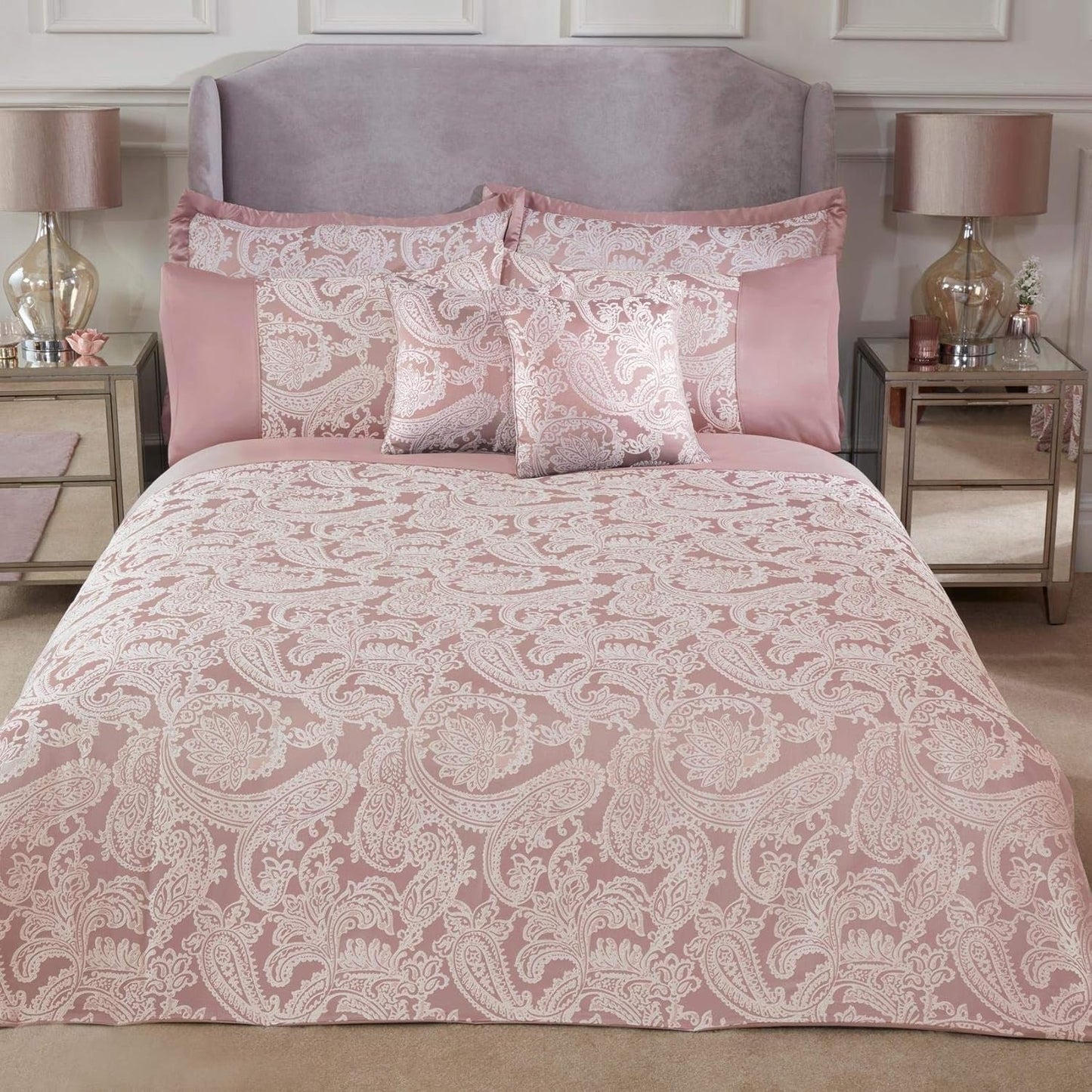 Vévodská přikrývka na king size postel, 100% polyester, krémová barva Postele a přikrývky Emma Barclay Blush růžová Jednolůžko