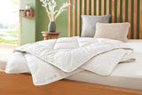 Badenia Trendline Eco Quilt Camel Lehká 155 X 220 Cm, bílá, certifikace Oeko-Tex, vyrobeno podle německé normy kvality Přikrývky a přikrývky Naty Shop 135 X 200 Mono přikrývka pro všechna roční období