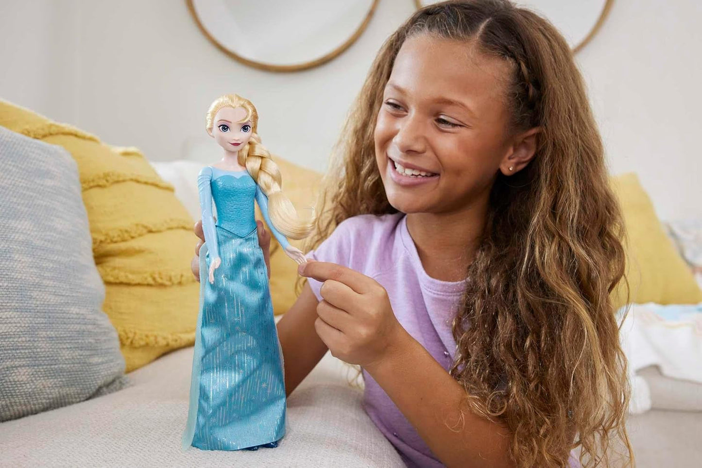 Mattel Disney Panenka Ledová královna Elsa, Panenka Ledová královna, Vyčesané blond vlasy, Nábytek, Vyjímatelné Boty, Dárky Disney, 3 roky staré hračky, HLW47 Naty Shop Dolls