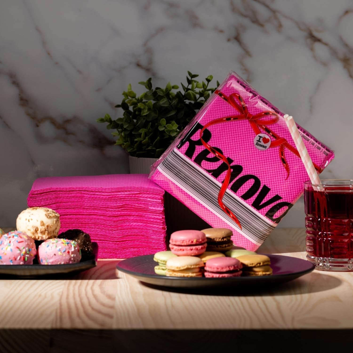 Papírové ubrousky Renova Red Label Fuchsia - 70 ubrousků