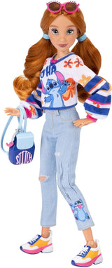 Módní panenky Disney ILY 4EVER Stitch se zrzavými vlasy, 29 cm vysoké, s 13 kloubovými body, dvěma kompletními kombinačními outfity a třpytivým prstenem Mickey pro vás!
