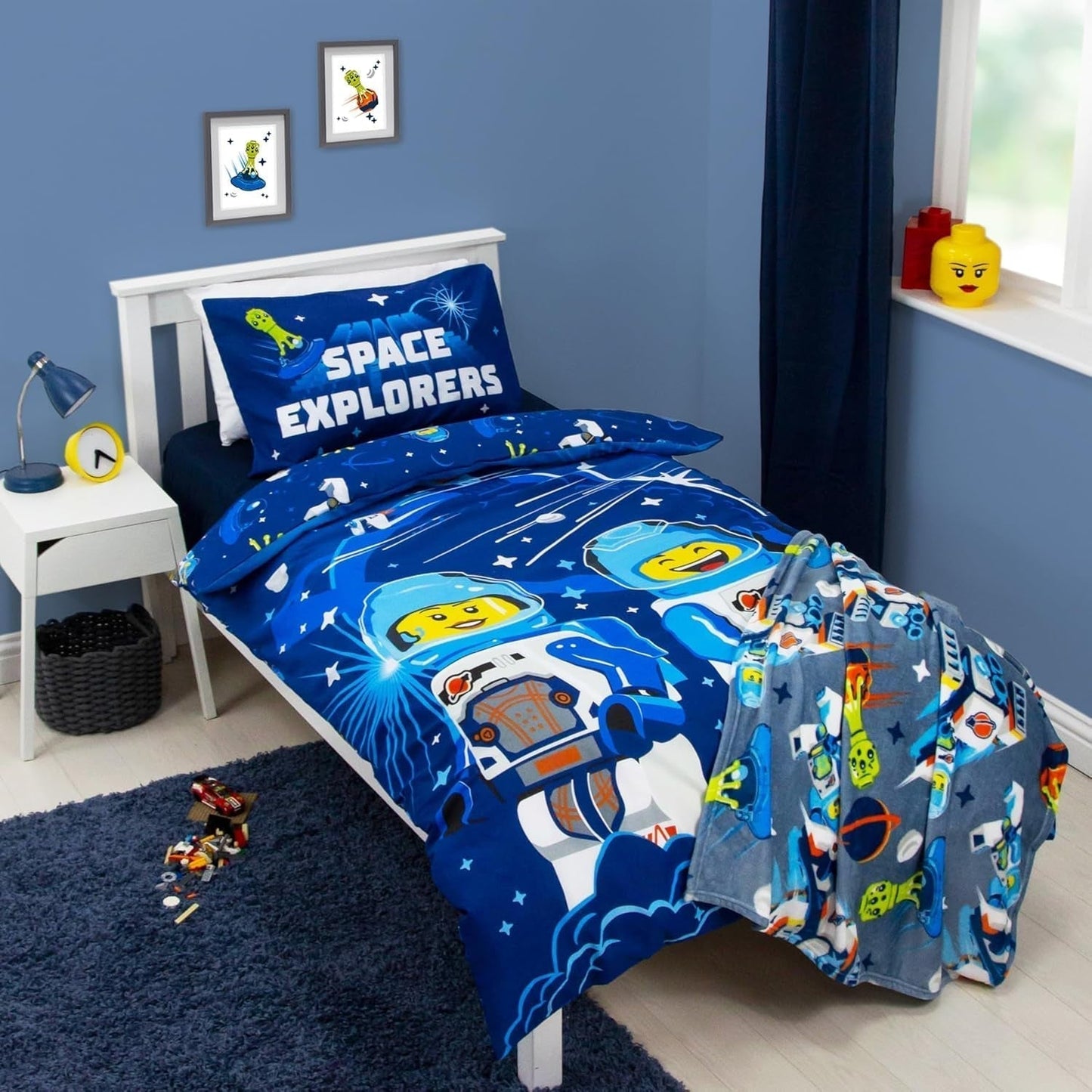Character World Official Lego® City Fleece deka, super měkká, teplá modrá, design Cityspace, ideální pro ložnice, kempování a spaní, postele a přikrývky 100 x 150 cm Besuche den Character World-Store