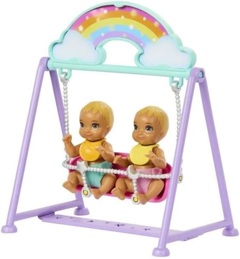Panenka Barbie Skipper a domeček na hraní s doplňky, obsahuje dvojčata, 1 postýlku, 1 houpačku, 1 kolébku a další, HXM99