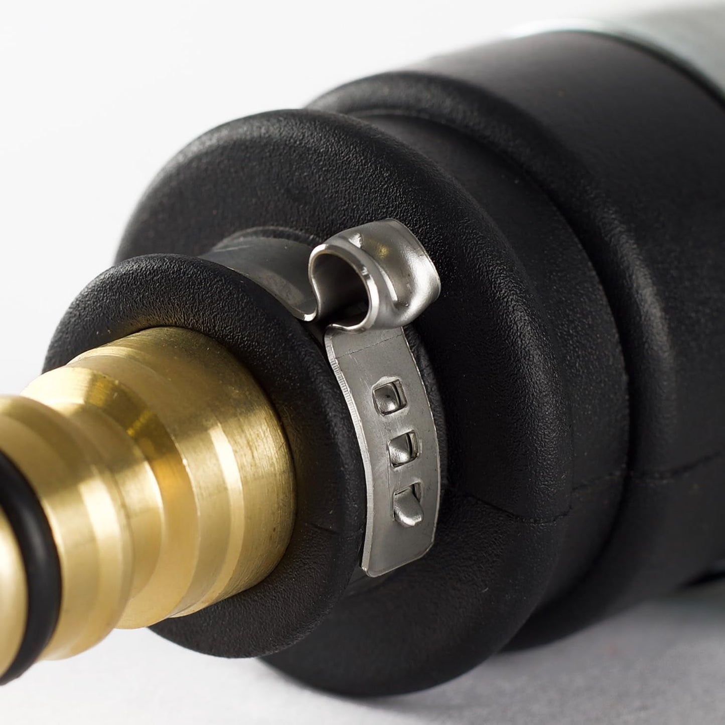 Push-fit konektor pro kohoutek | Průměr 20-30 mm | Masivní mosaz | Bezpečné a odolné | Bezpečné upevnění | Robustní a odolný proti korozi, černá/stříbrná/zlatá