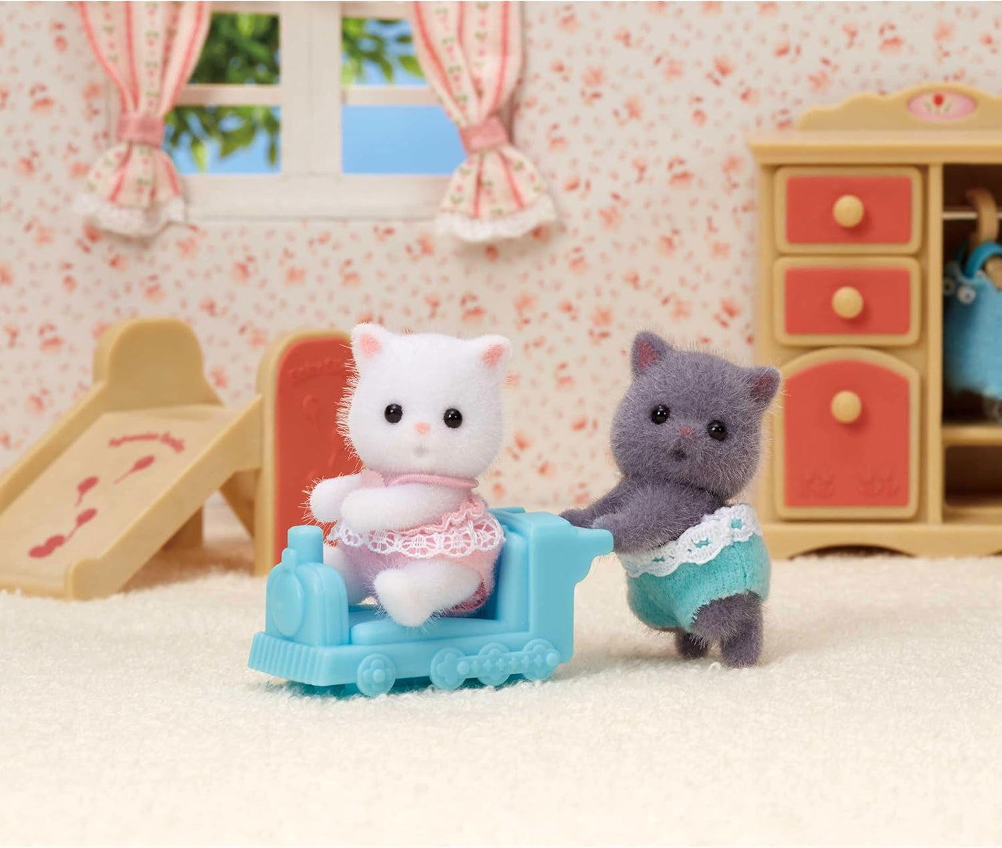 Sylvanian Families L5457 Dvojčata perských koček - Figurky domečku pro panenky