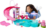 Hrací sada Barbie Dream Pool se šesti hracími plochami včetně skluzavky a jacuzzi, plus více než 20 doplňků, jako je domácí mazlíček, plovací kruhy a další, JKG83