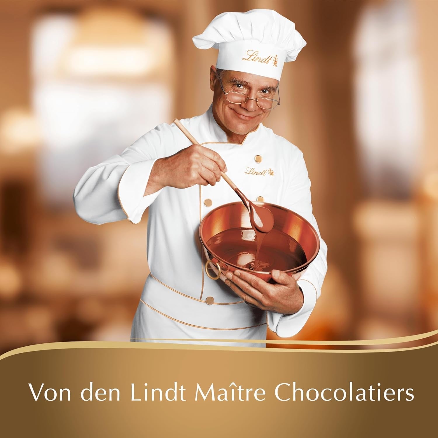 Bar Crème Brûlée Lindt Chocolate Creation | Crème Brûlée náplň s křupavým karamelem, přelitá tou nejjemnější mléčnou čokoládou | Čokoládová tyčinka | Čokoládový dárek, 150g