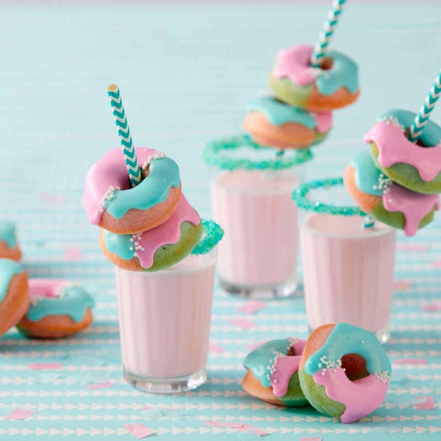 Wilton Donut-Backform Mit 12 Mulden Donutform, Hochwertige Donut Backform Mit Antihaftbeschichtung Für 12 Mini-Donuts, Spülmaschinenfest Formy a plechy na pečení Naty Shop