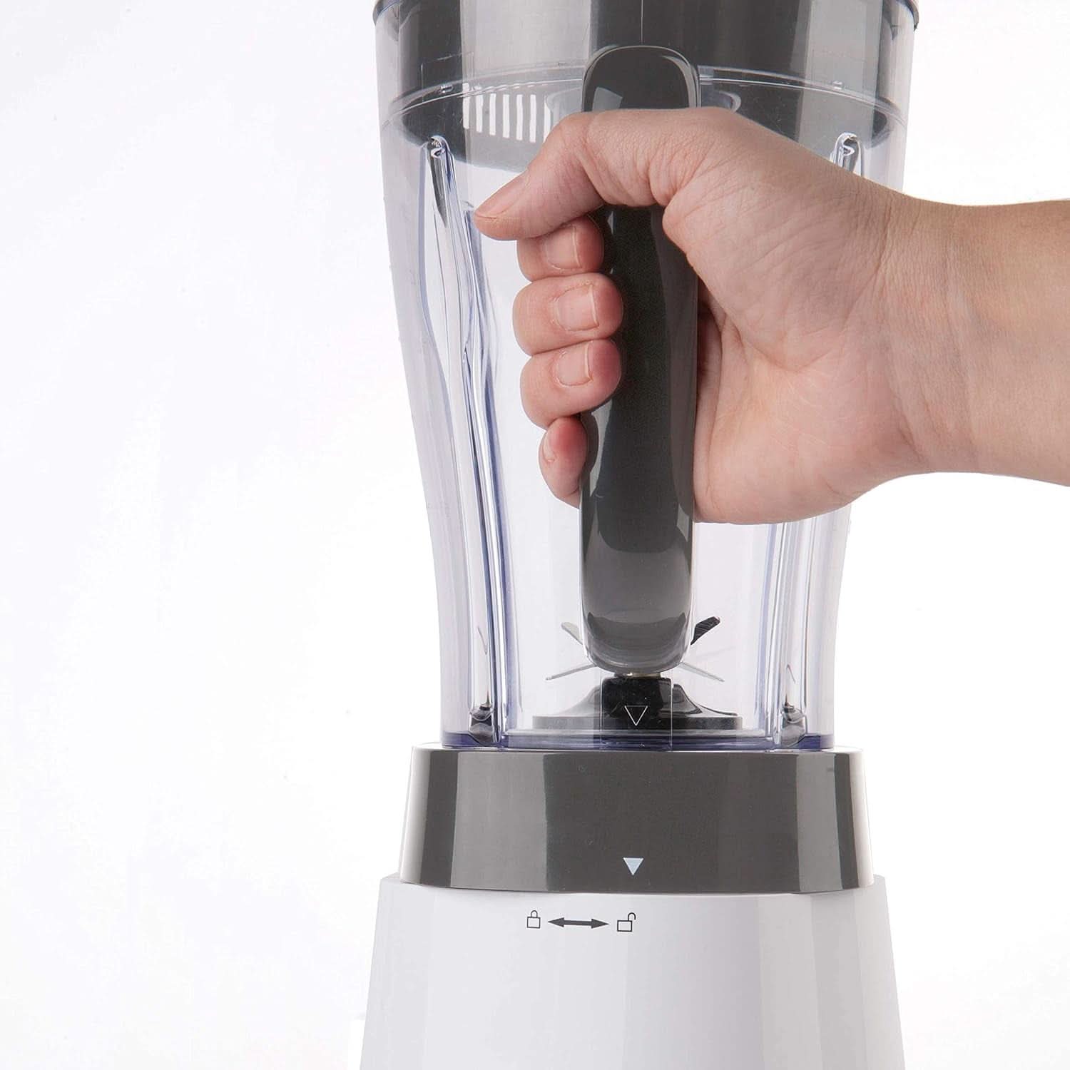 BLACK+DECKER Stolní mixér | 500W | 2 rychlosti | Pulzní funkce | Glaskrug | 1,5L | Edelstahlmesser Mit 4 Klingen | Herausnehmbar Und Leicht Zu Reinigen | Weiß Und Grau Kitchen Naty Shop