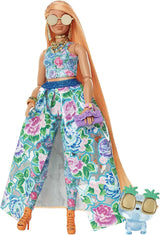Barbie Extra Fancy, křivky dlouhé jahodové blond vlasy, dvoudílný oblek, modrá kočka, růžová taška, ananasové sluneční brýle včetně panenky, vhodné jako dárek, Hhn14 Naty Shop Dolls Výchozí název
