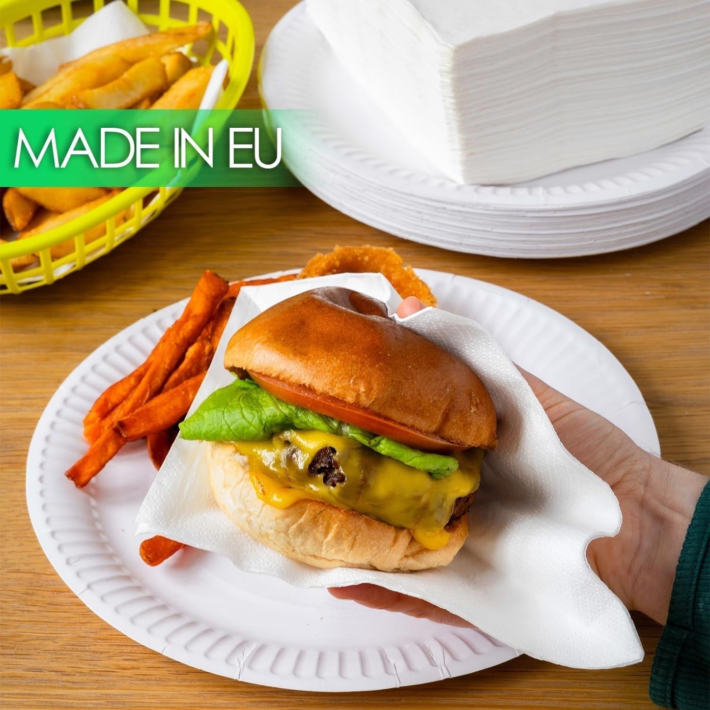 Table Kind 100 bílých měkkých ubrousků ve velkém, vysoce kvalitní ubrousky pro párty, catering a každodenní použití, FSC, udržitelné a recyklovatelné, vyrobené v EU | 2vrstvý | 33 cm