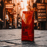 DEAD OR ALIVE DIAVOLO – Extra tmavé Espresso – 100% Robusta – Extrémně silné – Nízká kyselost – Stabilní smetana – Celé fazole 1kg – Neapolská pečeně