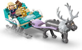 LEGO Ç€ Disney Frozen Dobrodružství na saních Anně, Stavebnice a fantasy sada, Čokoládový stojan s mini panenkami Annou, Kristoffem, Olafem a Svenem, Hračka princezna pro dívky od 4 let 43256 Stavebnice Besuche den LEGO-Store