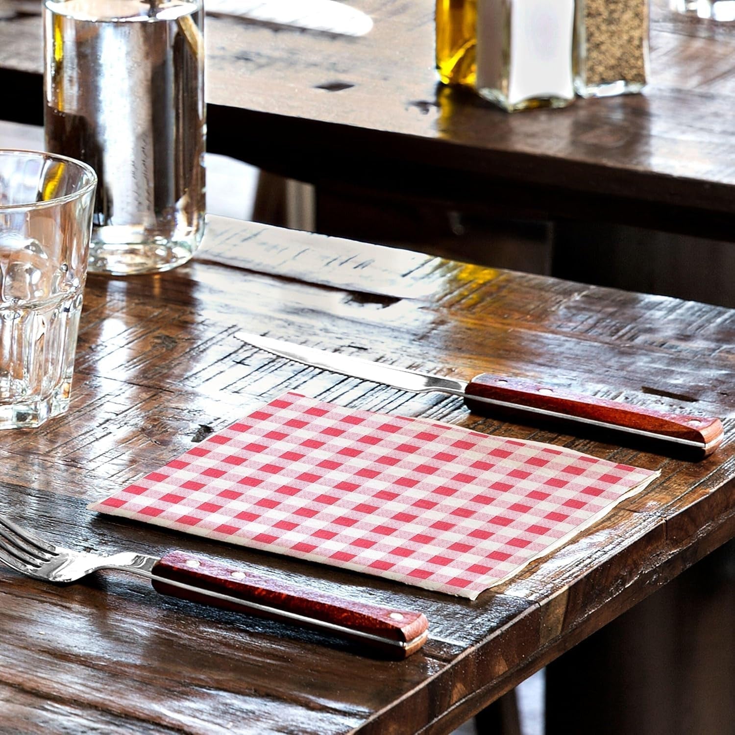 Tork Bistrored Lunch Ubrousek, 1/4-násobný, 1 vrstva, 33 cm × 33 cm, 8 × 400 ubrousků, 509359