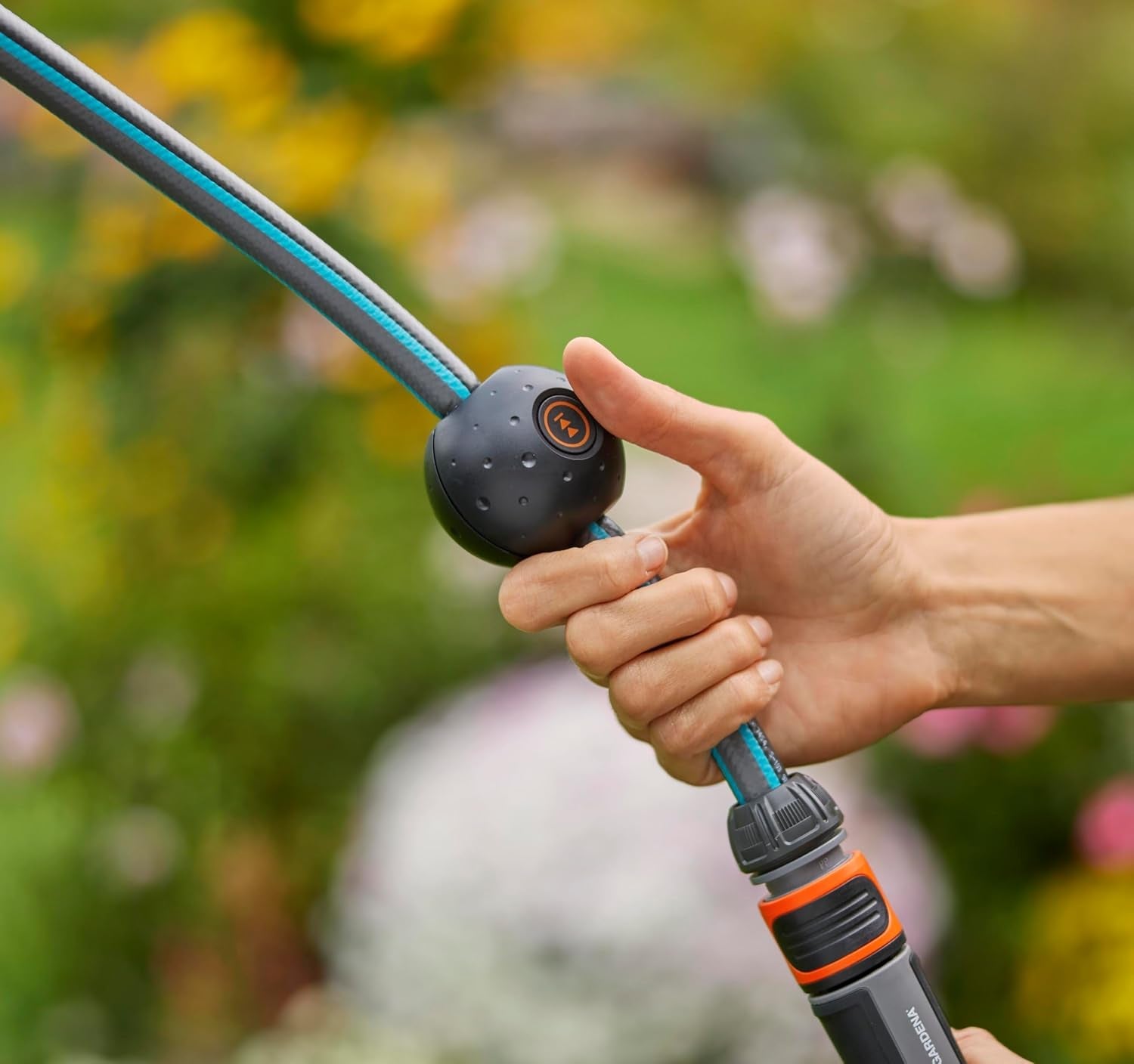 Bezdrátový nástěnný hadicový box Gardena PowerRoll XXL Solo: Automatický hadicový naviják se 40m zahradní hadicí, hadicovým vedením a RollControl, bateriový, odolný vůči UV záření a mrazu (18647-55)
