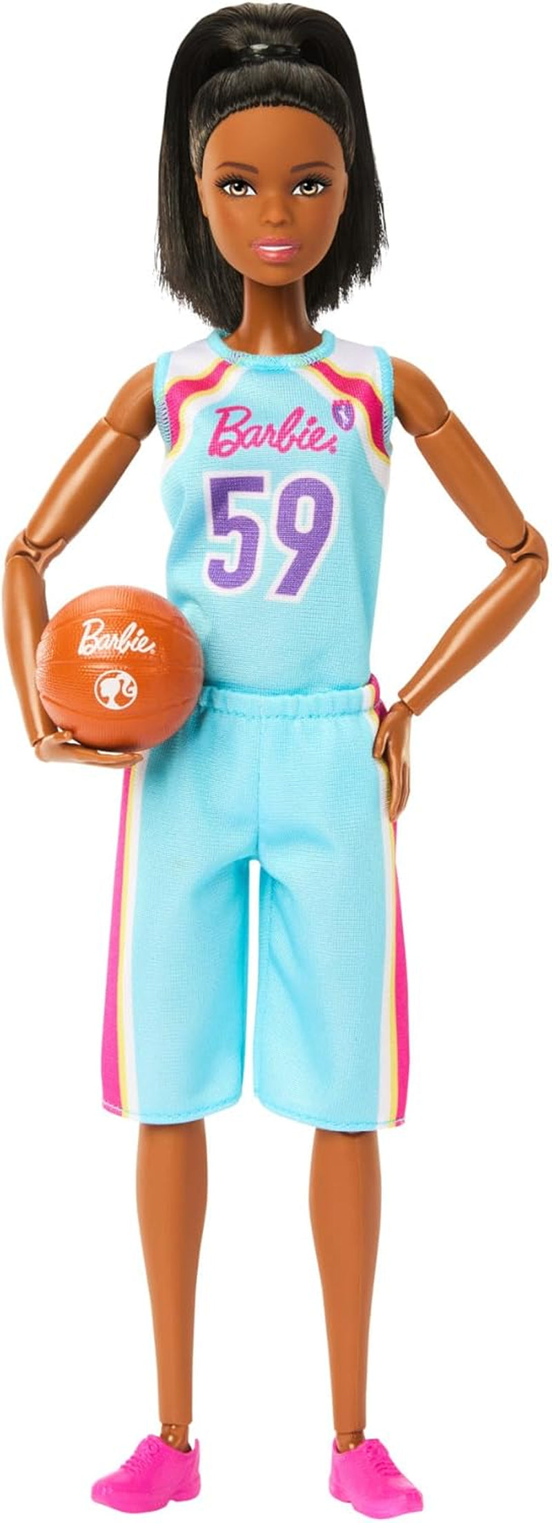 Barbie Made to Move Panenka a doplňky, bruneta basketbalistka s odnímatelnými sportovními šaty a míčem, 22 kloubů, HKT74