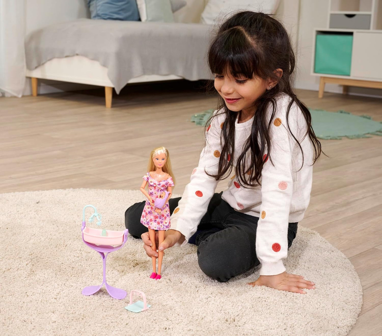 Simba 105733680 Steffi LOVE Doll Hello Baby (29 cm) - Těhotná panenka na hraní s rostoucím bříškem, panenka a doplňky - dětská hračka pro dívky a kluky od 3 let, černá Dolls Naty Shop