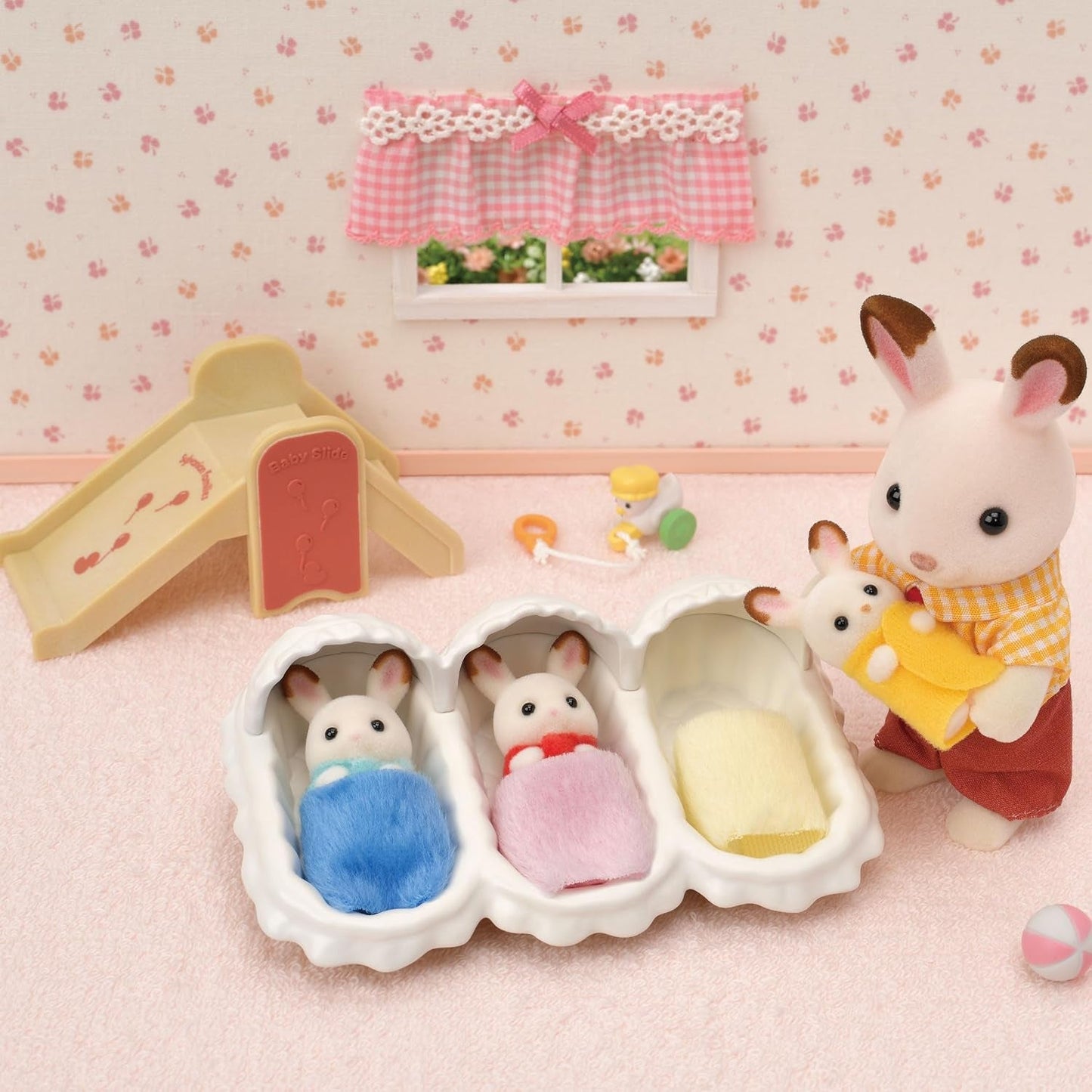 Startovací sada Sylvanian Families L5532 Triplets – domeček pro panenky