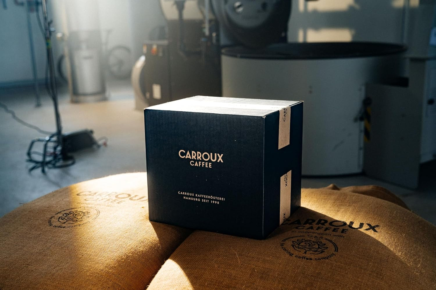 CARROUX Crema celá kávová zrna (6 x 500 g) - prémiová kávová zrna z Hamburku - čerstvě pražená tradičně