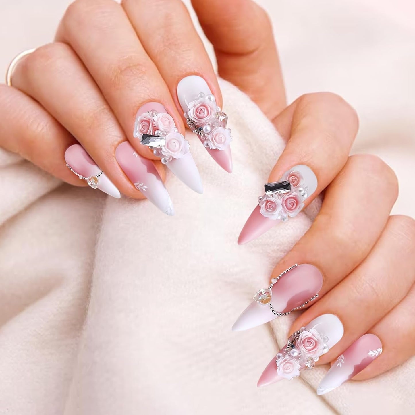 300 Stück Niedlich Blume Přívěsky na nehty, 3D pryskyřice Květinová Camelie Rose Nägel Charms Mit Perle, Gemischt Größe Bunte Flower Nägel Deko Für Frauen Nail Art Zubehör