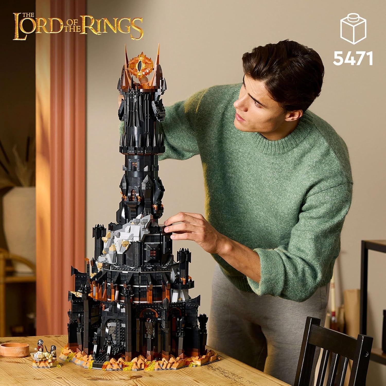 LEGO Icons Pán prstenů: Stavebnice pro dospělé Barad-Door se Sauronem, Gothmogem, Orkem, Frodem, Samem a Glumem Minifigurky Filmové upomínkové předměty Fanoušek Sběratelské 10333 stavebnic Beuche den LEGO-Store