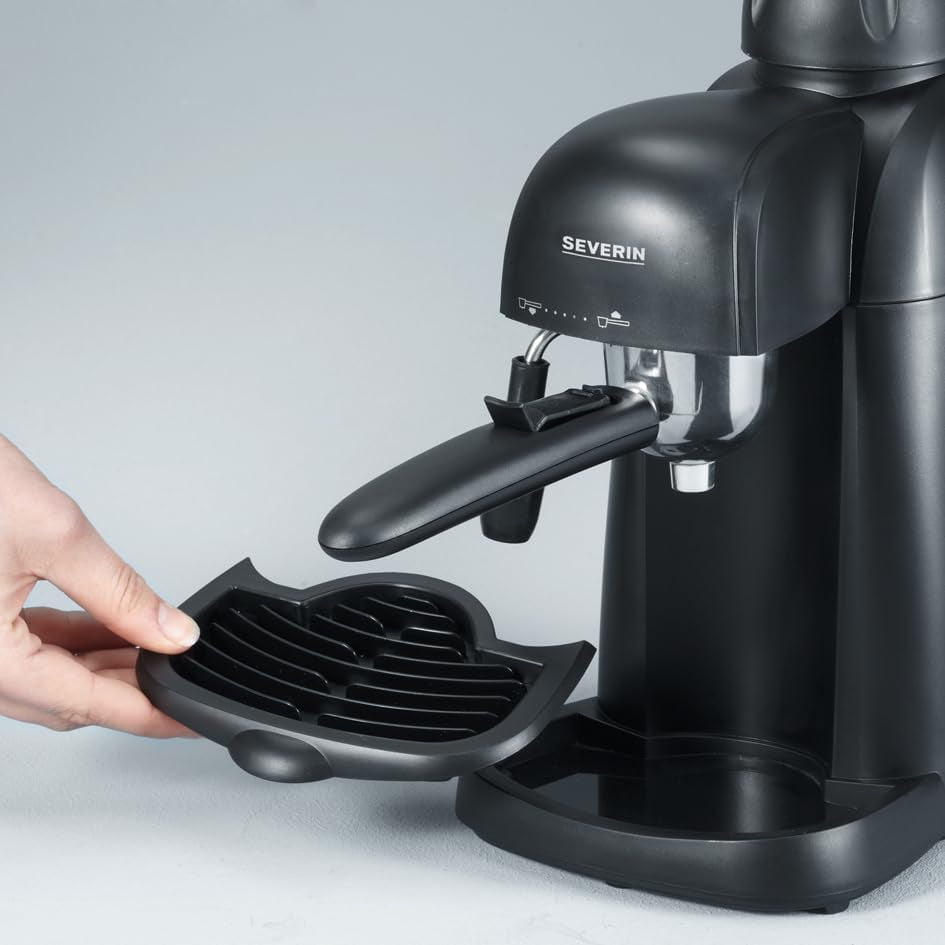 Kávovar na espresso SEVERIN KA 5978 (obsahuje servírovací misku a odměrku, až 4 šálky) černý, standardní