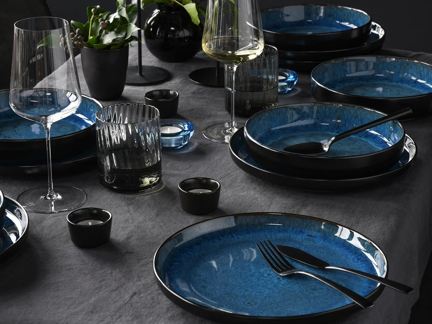 CreaTable, 20149, Nordic Fjord Blue Series, 16dílná sada nádobí pro 4, Porcelánová kombinovaná služba, Vhodné do myčky a mikrovlnné trouby, Kvalitní výroba