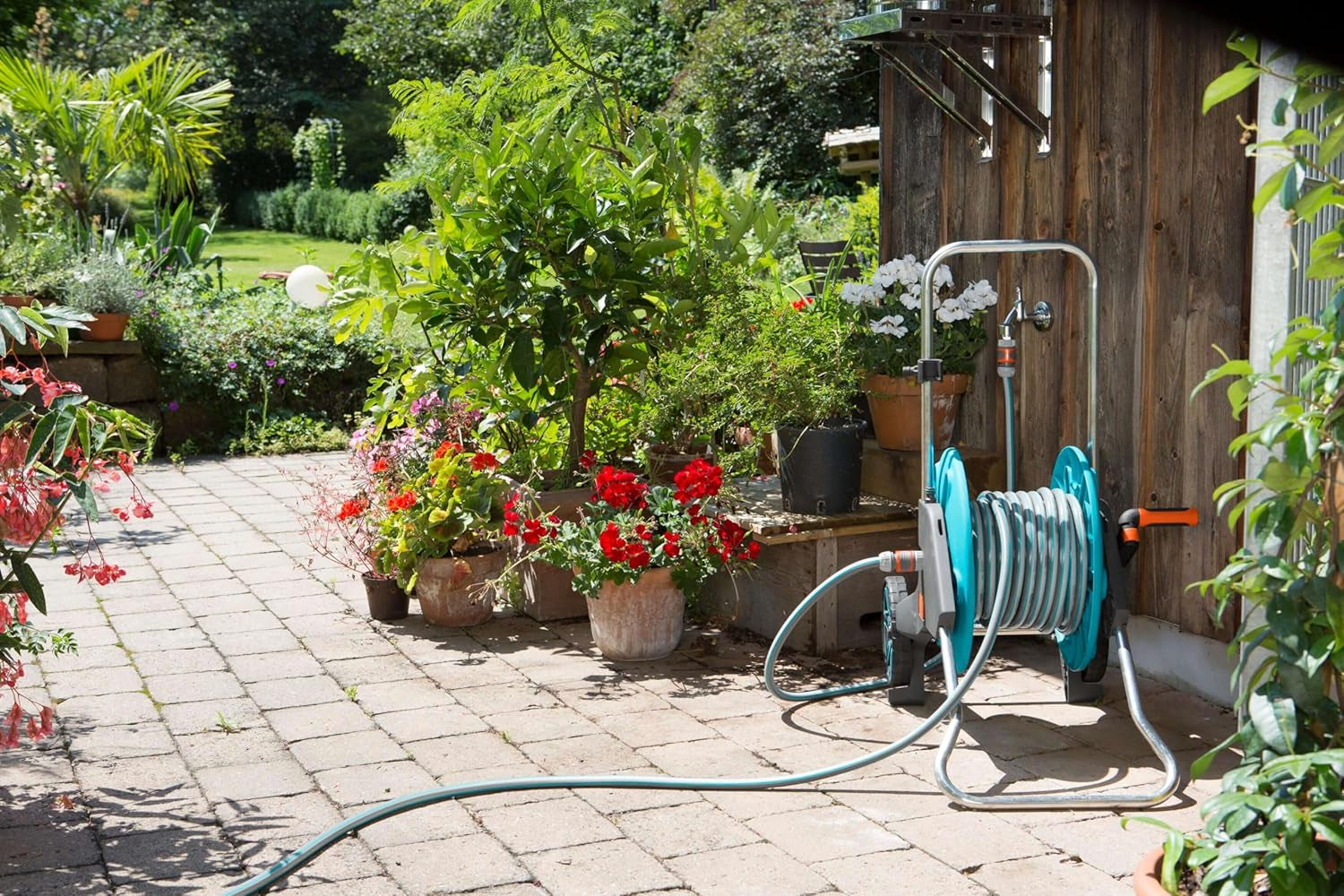 Gardena Classic hadice 19 mm (3/4 palce), 20 m: Univerzální zahradní hadice z robustní tkaniny, křížově tkaná, tlak při roztržení 22 barů, odolná proti UV záření, bez systémových komponent, záruka 12 let (18022-20)