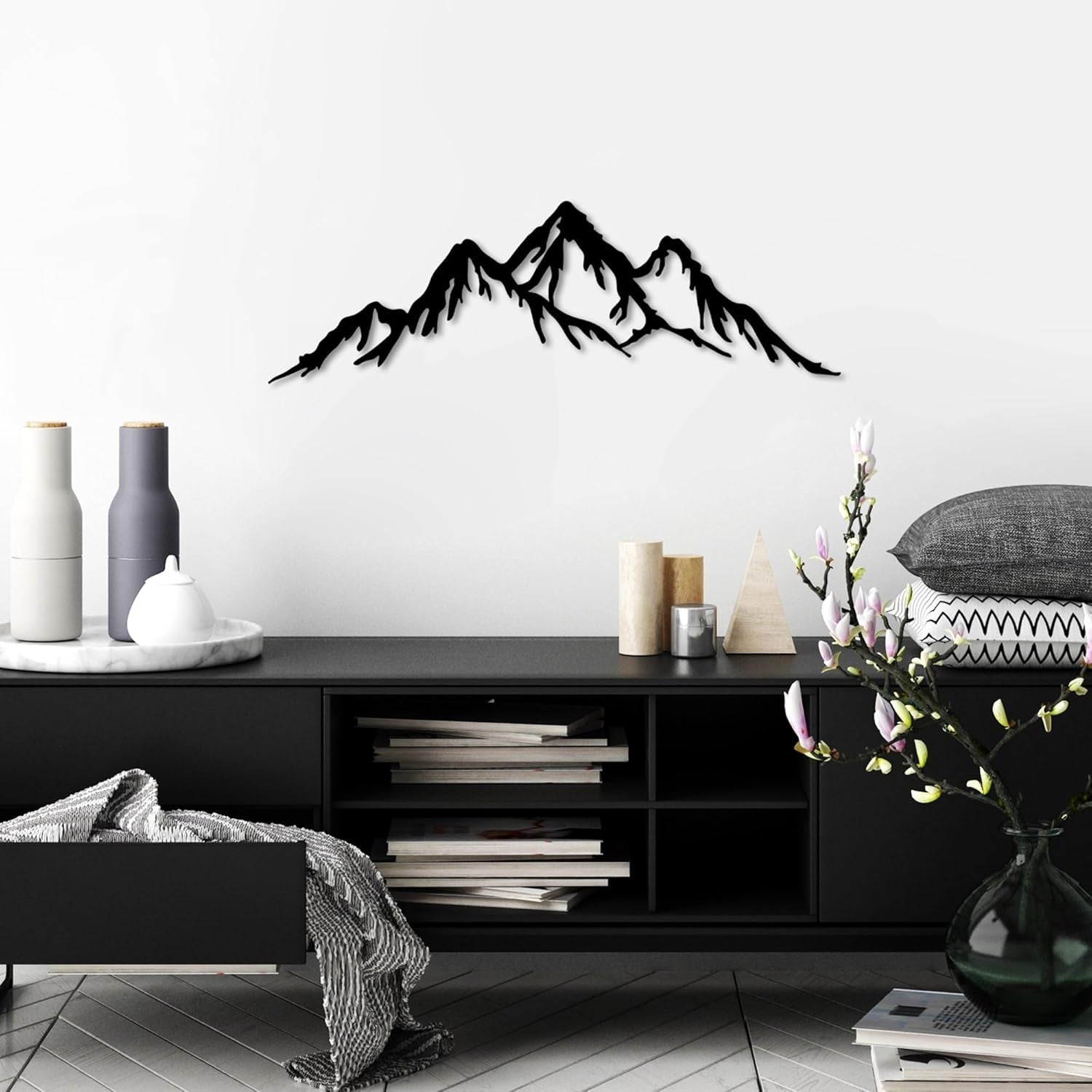 Elegantní černý kovový dekorativní doplněk na zeď, 70 x 22 cm | 100% kov (tloušťka 1,5 mm) | Snadná montáž na stěnu | Ideální pro moderní dekorace Sošky a sochy Naty Shop Výchozí název