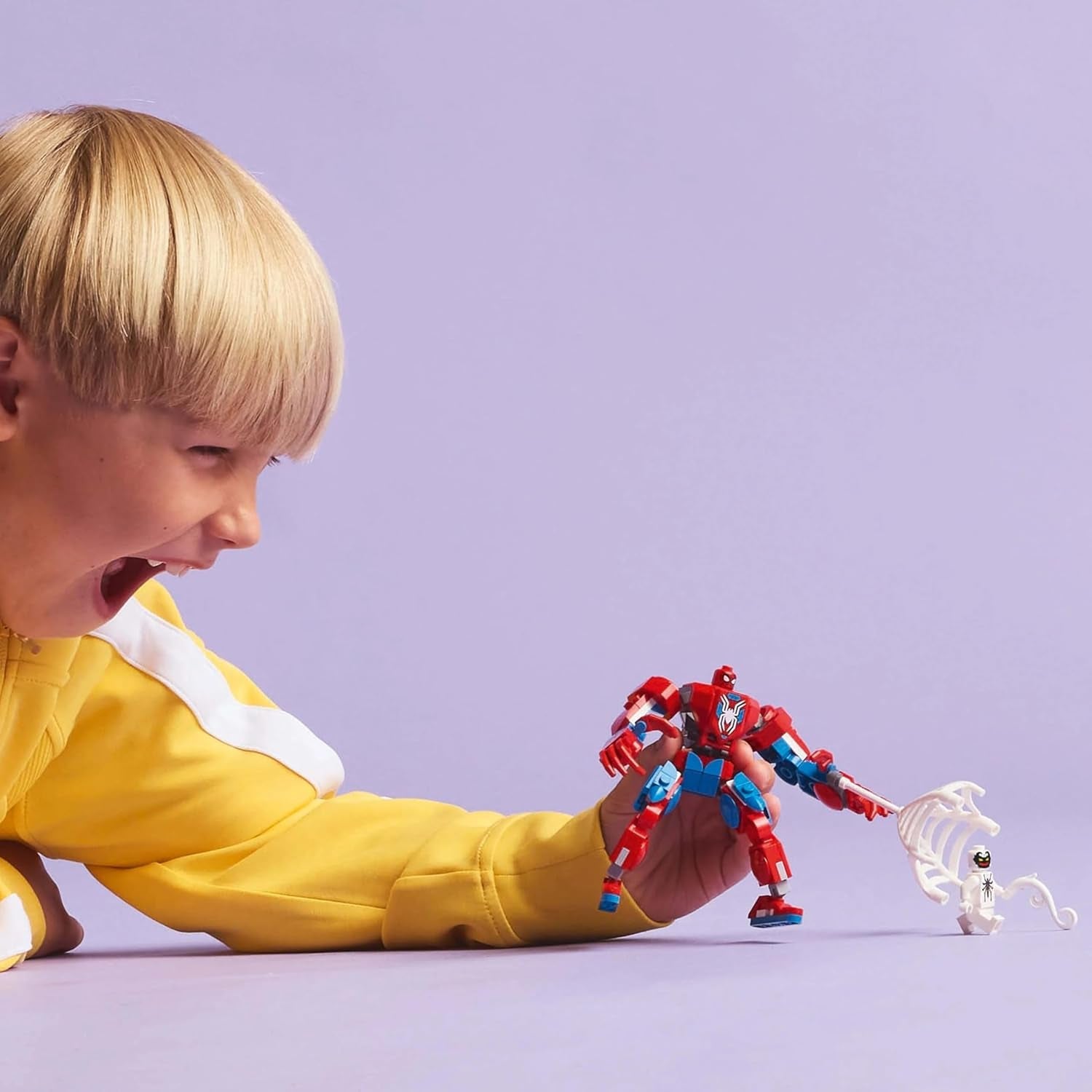 LEGO Marvel Spider-Man Mech vs. Anti-Venom - Superhrdinská hračka se 2 minifigurkami - Akční figurka s pohyblivými pažemi, nohama a prsty - Dárek pro chlapce a dívky Věk 6+ 76308 Stavebnice Besuche den LEGO-Store