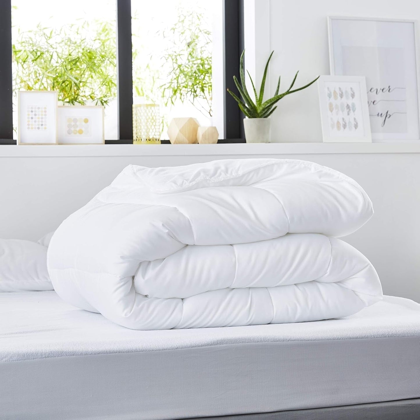 SLADKÁ NOC - Letní přikrývka 220G/M² | 140X200 cm | Tenký a lehký | Měkké a pohodlné | Omyvatelný | Peřina 100% mikrovlákno Peřiny a přikrývky Naty Shop