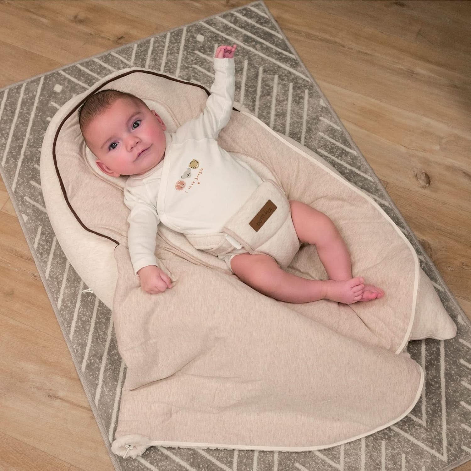 Multifunkční kojící polštář, 4v1, Soft Nova, béžový, jeden polštář: 202 cm, křeslo, 40 X 75 X 22 cm Příslušenství Potraviny a kojení Bebe Naty Shop
