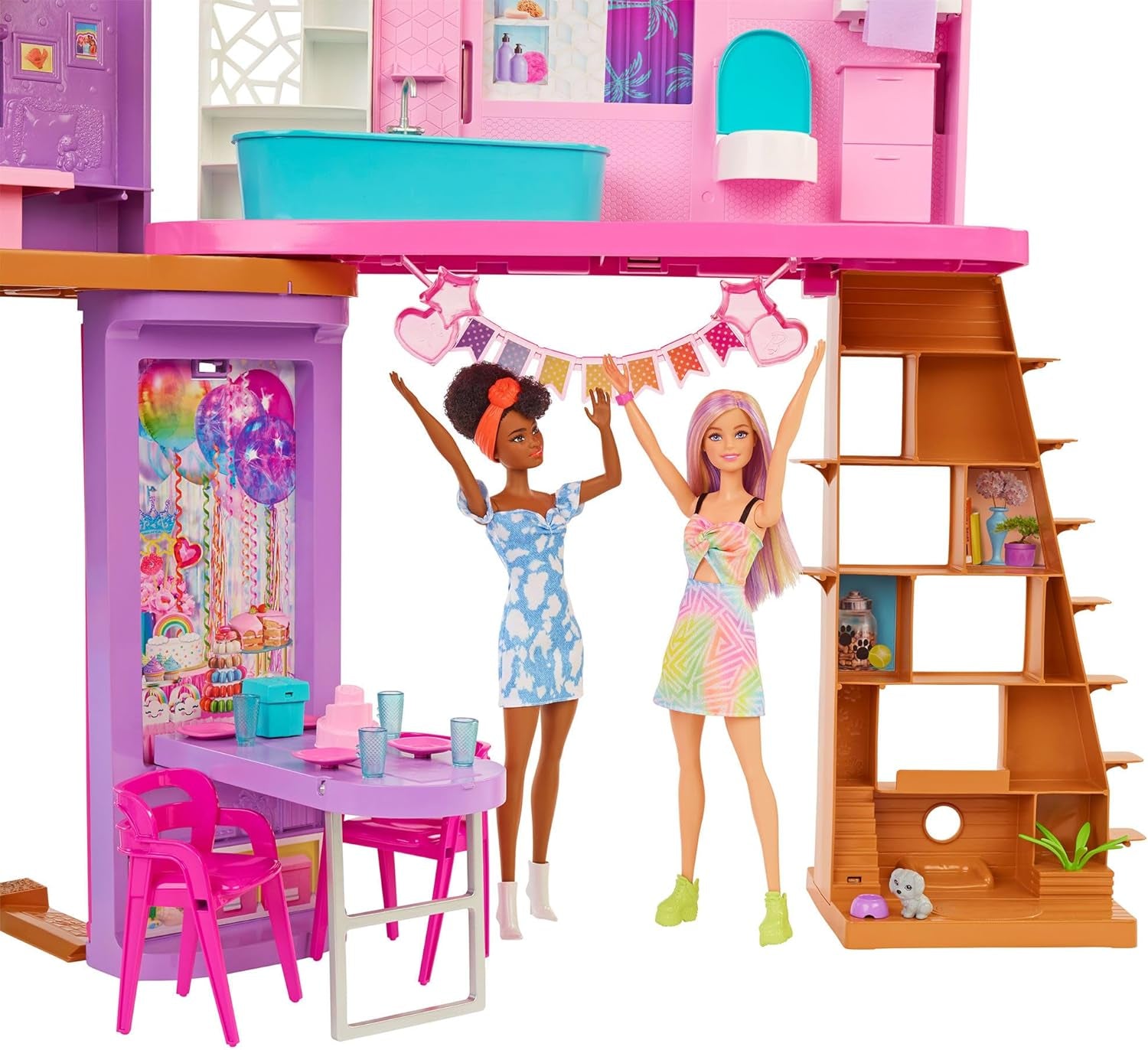 Prázdninový dům Barbie (116 x 77,9 cm), 6místný domeček na hraní, kompletně zařízený s příslušenstvím, nábytkem a výtahem, skládací a úložný, panenka, dárek pro děti od 3 let, HCD50