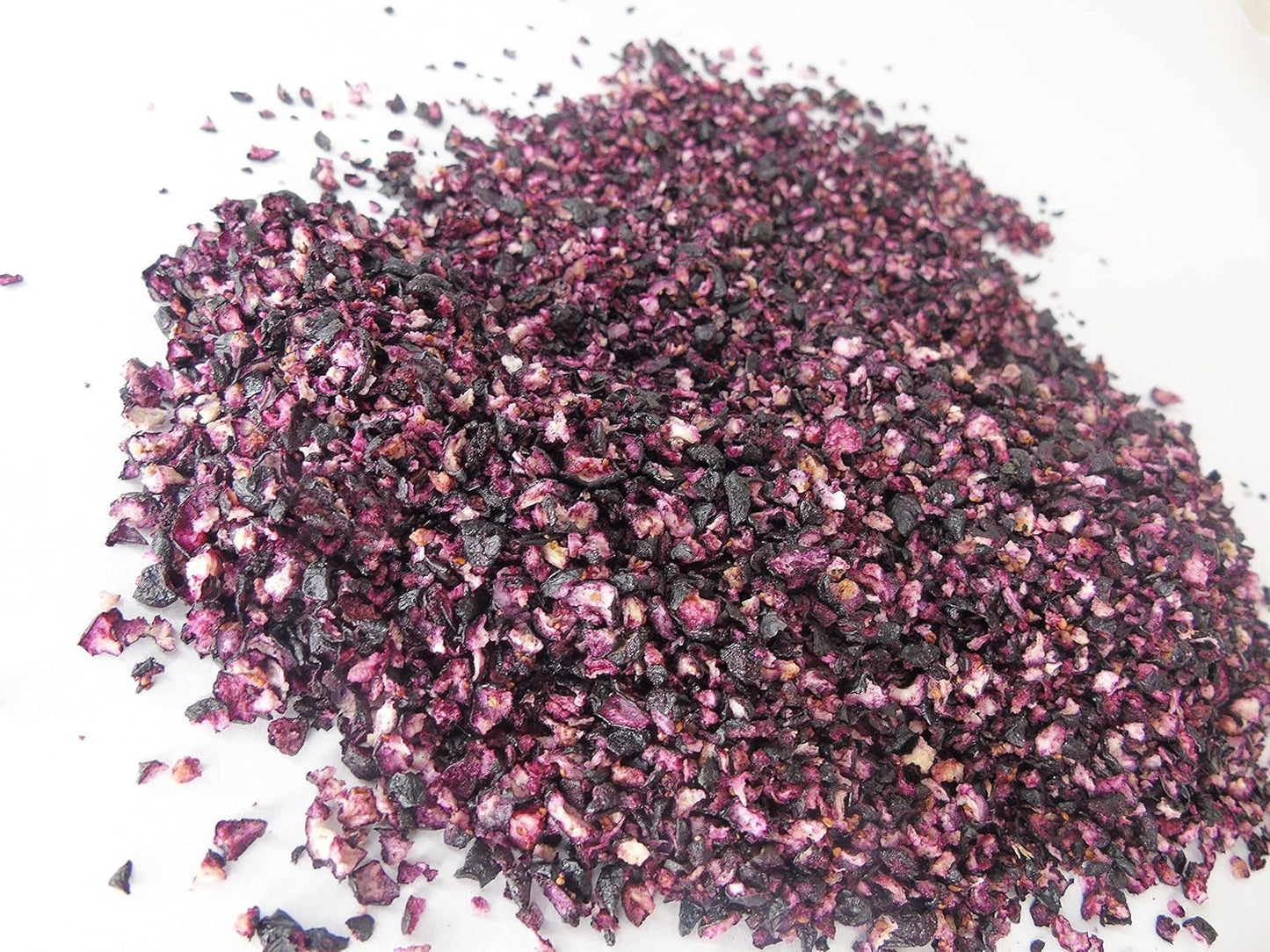 Lyofilizované borůvky kousky 100g - Lyofilizované borůvky - Lyofilizované ovoce - Lyofilizované sušené ovoce - Perfektní pro pečení, zdobení dortů, müsli a dezertů Dehydrované produkty Naty Shop