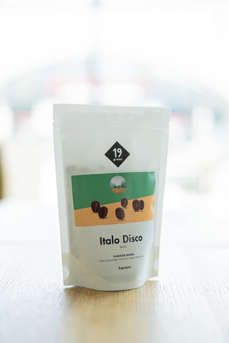 Italo Disco Espresso | 250g Bohne husa | spravedlivé a udržitelné | frisch geröstet | 100% Arabica Kaffeebohnen | speciální káva | 19 gramů Kaffeerösterei