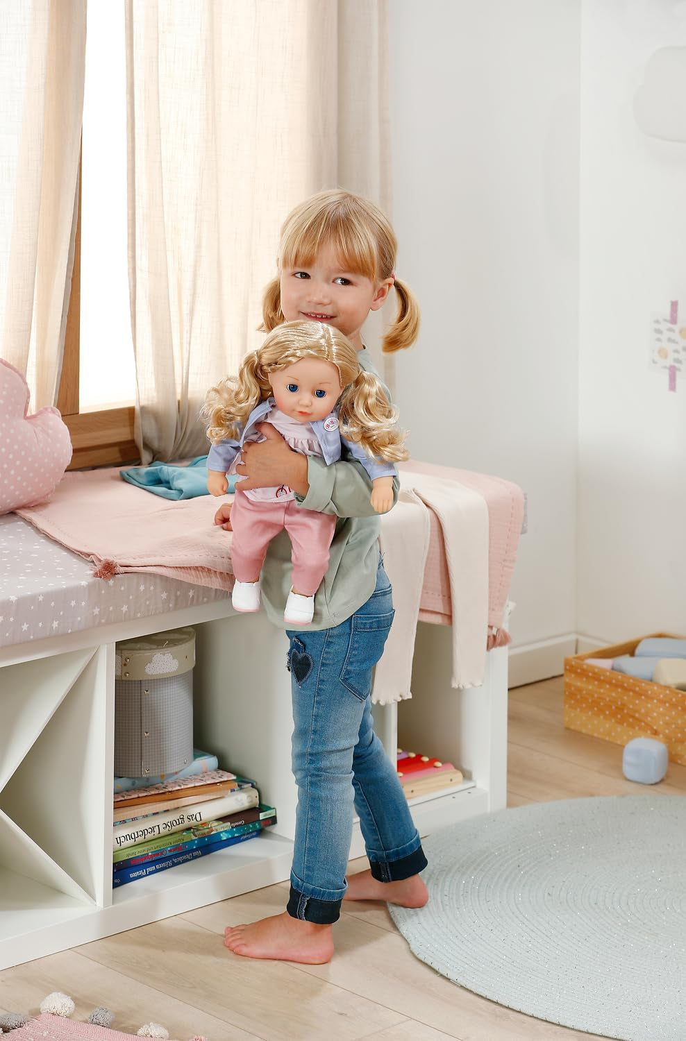 BABY born Sophia Rose - 36 cm měkká panenka - Panenka s kvalitními blond vlásky a ospalýma očima - Vhodné pro děti od 1 roku