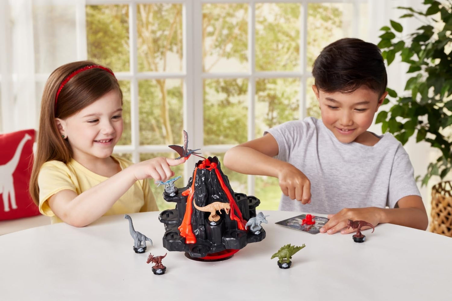 EPOCH Games – Jurassic World Trembling Volcano 7509 Dinosaur Toy desková hra pro děti od 4 let