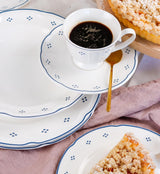 Mäser Lova Series 18dílný porcelánový kávový servis – 6 dezertních talířků (19,5 cm), 6 šálků (19 cl) a 6 podšálků (15,5 cm), modrá