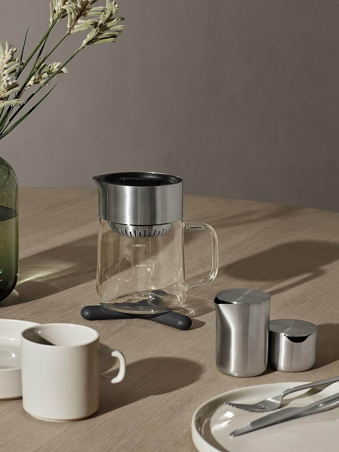 blomus -BASIC- Matná nerezová šlehačka s víkem, objem 120 ml, Elegantní hrnek na mléko, Lze mýt v myčce (V/Š/V: 8,3 x 6,1 x 5,7 cm, Nerezová ocel, 63618)