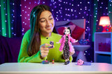 Příslušenství pro panenky a pyžamové párty MONSTER HIGH Draculaura Bat Count Fabulous Doll Pet Creepover Party HPY66 Naty Shop Dolls