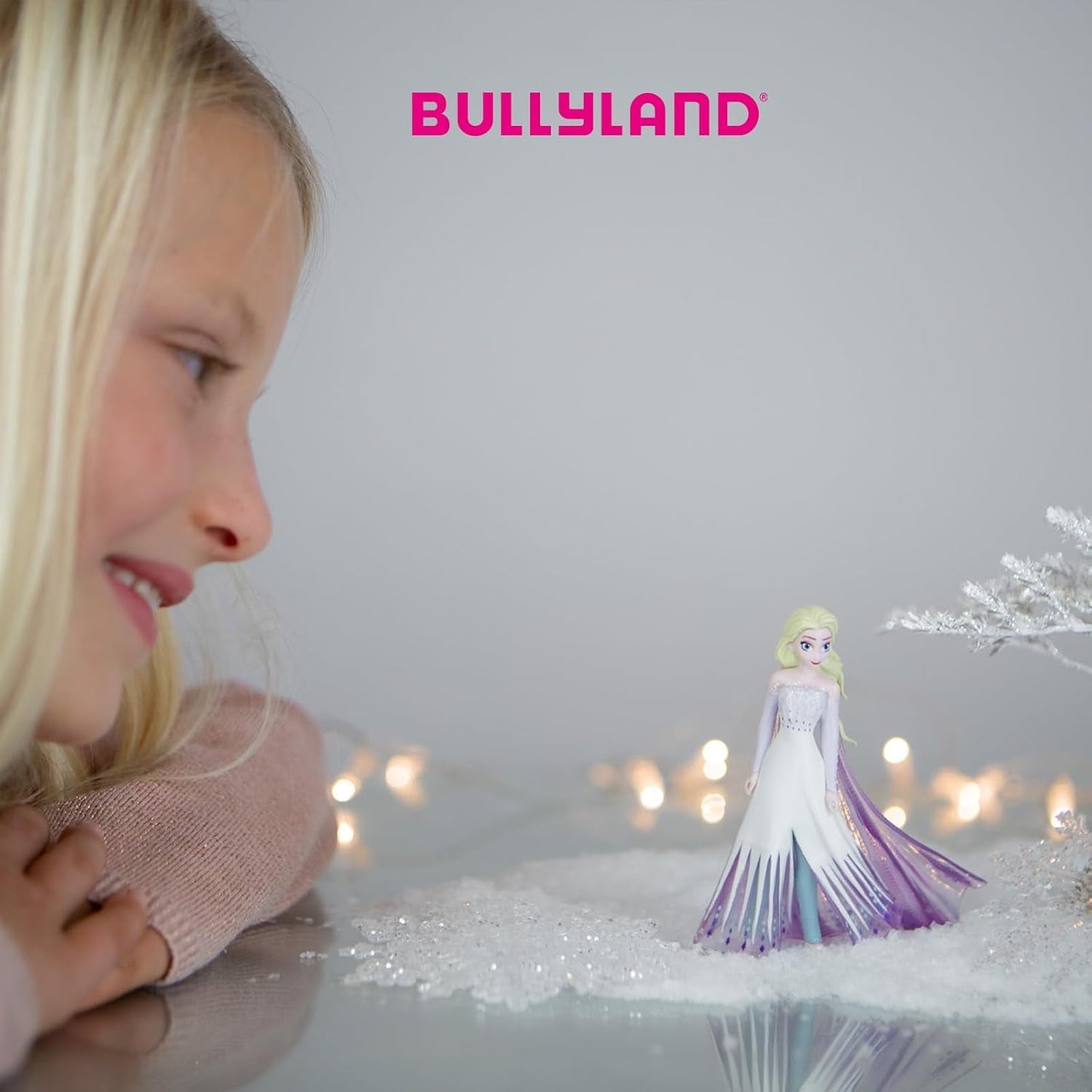 Bullyland 12960 - figurka princezny Anny z filmu Frozen od Walta Disneyho, cca. 9,5 cm, vysoce detailní, ideální jako malý dárek pro děti od 3 let