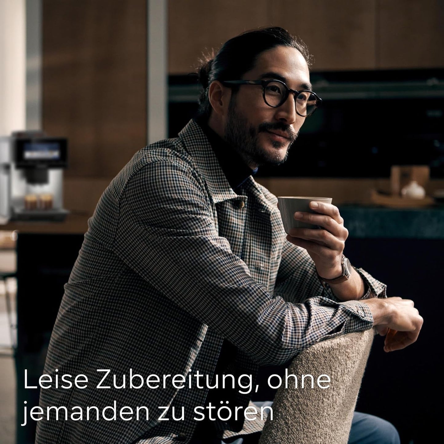 Siemens EQ900 TQ903D03 Automatický kávovar na espresso, Ovládání aplikací, Intuitivní dotykový displej, Režim Barista, AromaBoost, Redukce hluku, Prémiový mlýnek, Automatické čištění párou, 1500 W, Nerezová ocel