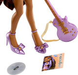 BRATZ Pop Starz Sasha – Módní panenka se sběratelskou klíčenkou, oblečením a hudebními doplňky