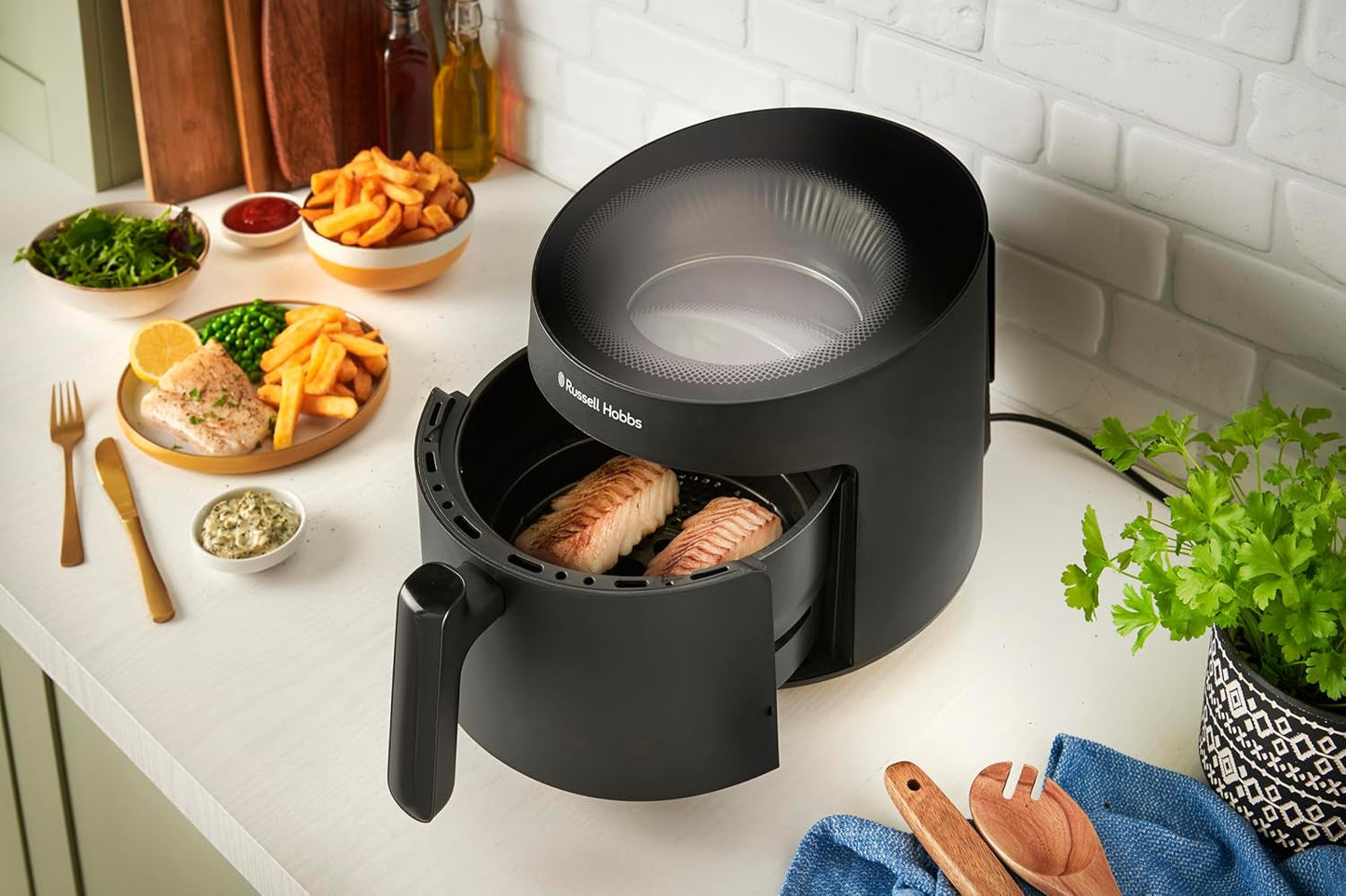 Russell Hobbs Airfryer, 5 litrů, 10 programů, okénko Naty Shop Appliances