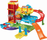 Vtech TUT TUT Baby Flitzer - Parkovací garáž, barevné, 66,6 x 75,3 x 45,1 cm & TUT TUT Baby Flitzer - Hasičské auto - autíčko s hudbou, světelným tlačítkem, větami a zajímavými zvuky Bebe Toys Naty Shop
