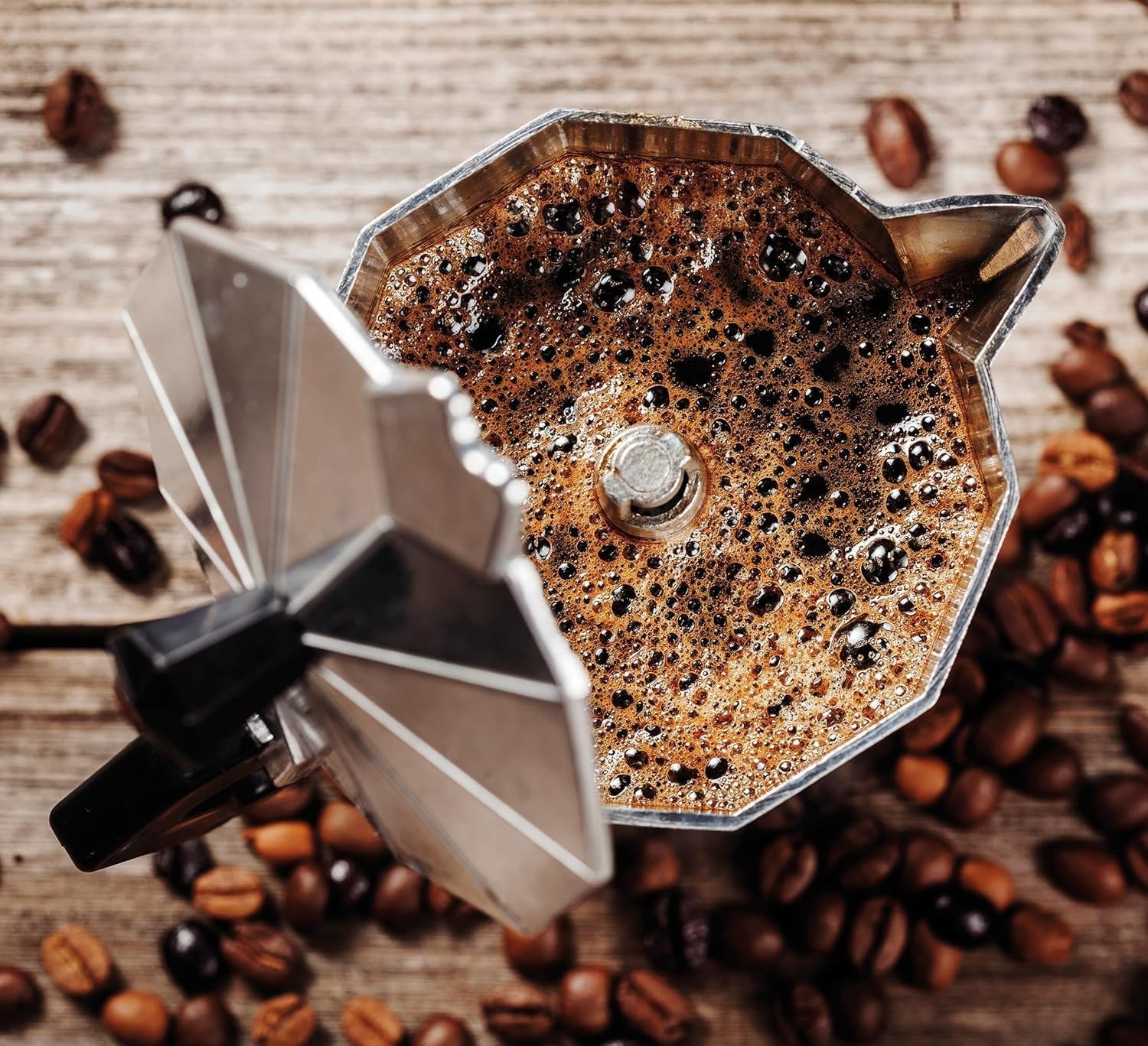 Cilio Classico espresso kávovar na 6 šálků | elektrický 480W | Ø 11,5 cm Výška: 25 cm | hliník | červená | integrovaná varná deska | s funkcí udržení tepla a redukčním filtrem | na cestování nebo kempování