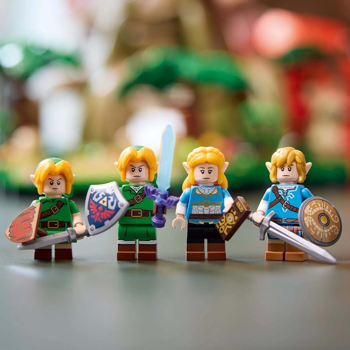 LEGO The Legend of Zelda Deku Tree 2-v-1 - sběratelský kousek s princeznou Zeldou a 3 minifigurkami Link - stavebnice pro dospělé a nápad na dárek pro fanoušky videoher - 77092 Stavebnice Besuche den LEGO-Store