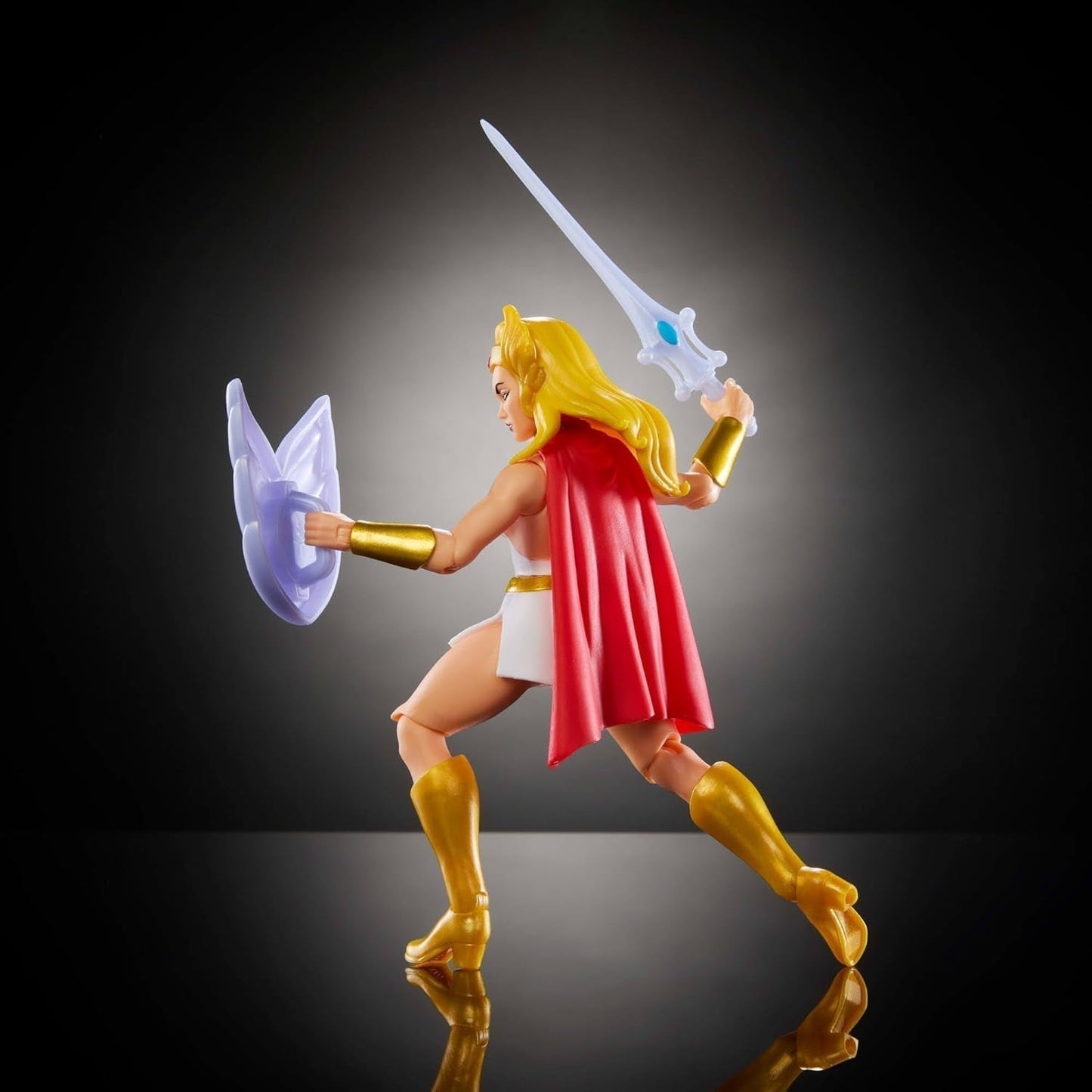 Masters of the Universe Původ Kreslená akční figurka She-Ra Přibližně 14 cm vysoká televizní hrdinka Princezna moci z 80. let Detailní design a příslušenství Akční figurky JBM76 Naty Shop