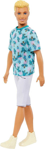 Panenka Barbie Ken Fashionistas - tričko s kaktusovým a palmovým potiskem, bílé šortky a tenisky, ideální na dobrodružství s přáteli a procházky po městě, pro děti od 3 let, panenky HJT10 Naty Shop