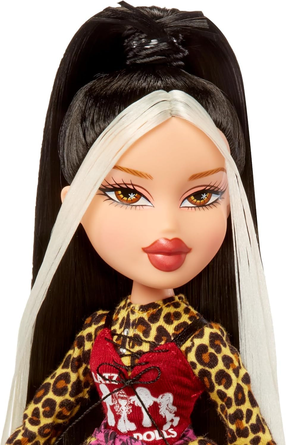 Módní panenka ve stylu trička Bratz Stylin' Jade obsahuje doplňky Roztomilá holčička